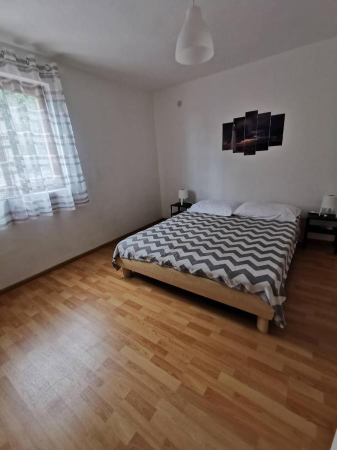 Kuca Za Odmor Obitelji Pedisic Villa Banj Luaran gambar