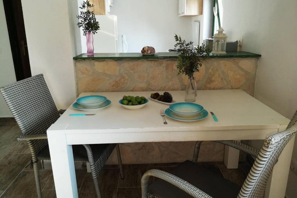 Kuca Za Odmor Obitelji Pedisic Villa Banj Luaran gambar