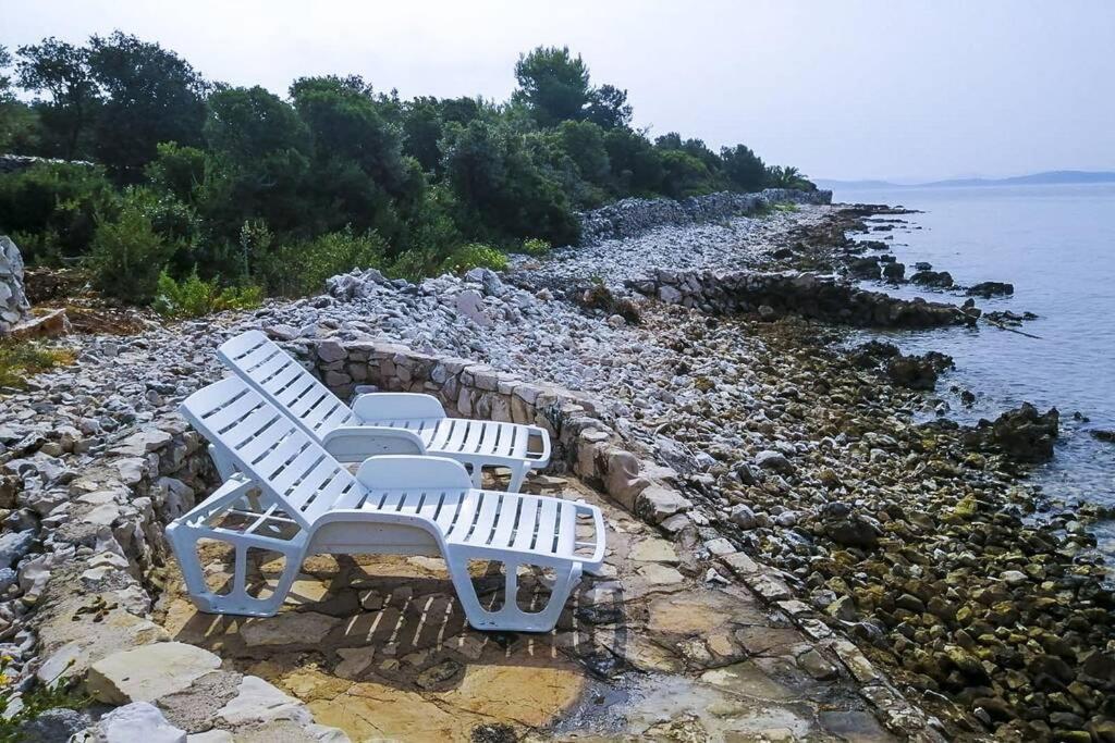 Kuca Za Odmor Obitelji Pedisic Villa Banj Luaran gambar