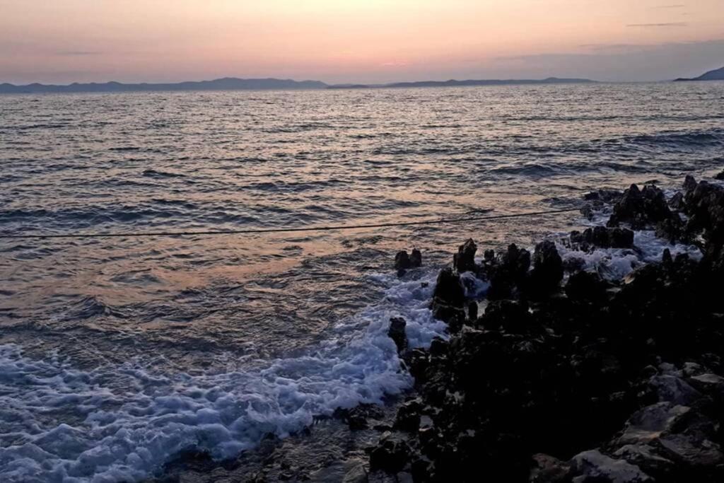 Kuca Za Odmor Obitelji Pedisic Villa Banj Luaran gambar